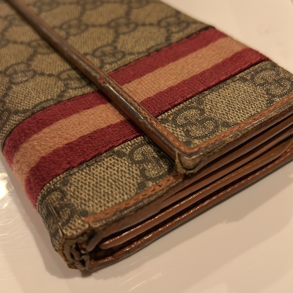 Gucci GG Double Sided Long Wallet with Burgundy & Beige Stripes - Pre-Loved - Picture 12 of 12